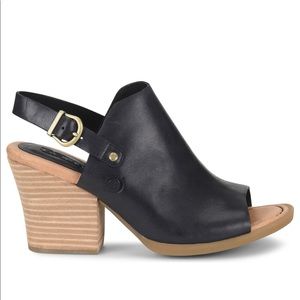 Born Pea Slingback Sandal